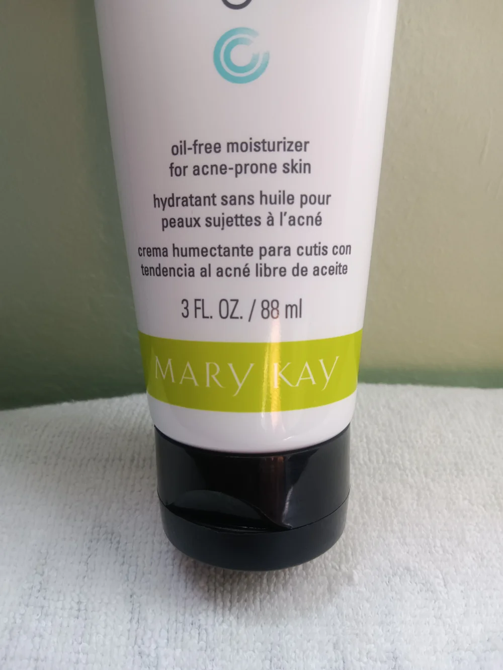 Mary Kay Clearproof Oil-Free Moisturizer — Unisex for all skin types